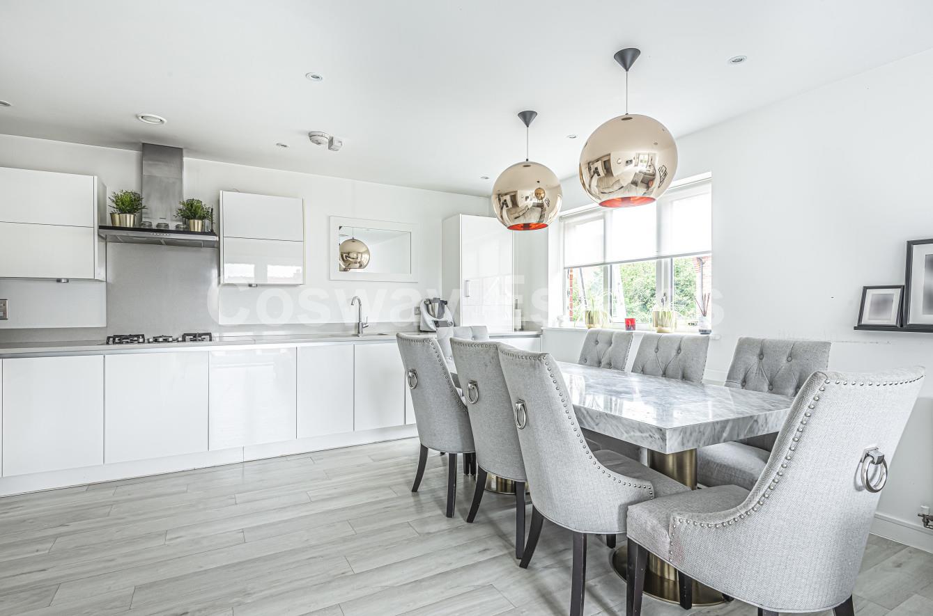 1 Guardhouse Way, Mill Hill